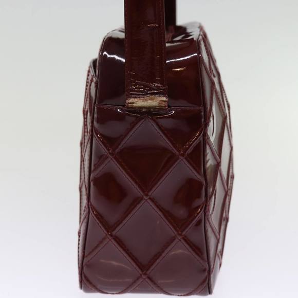 CHANEL Matelasse Shoulder Bag Enamel Red CC Auth bs14514 - Picture 4 of 16